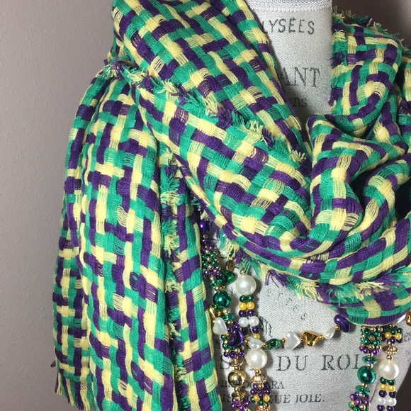Mardi Gras💜💛💚Scarf Wrap, Triangle Table Topping NWT - Never Displayed or Worn - Picture 8 of 8